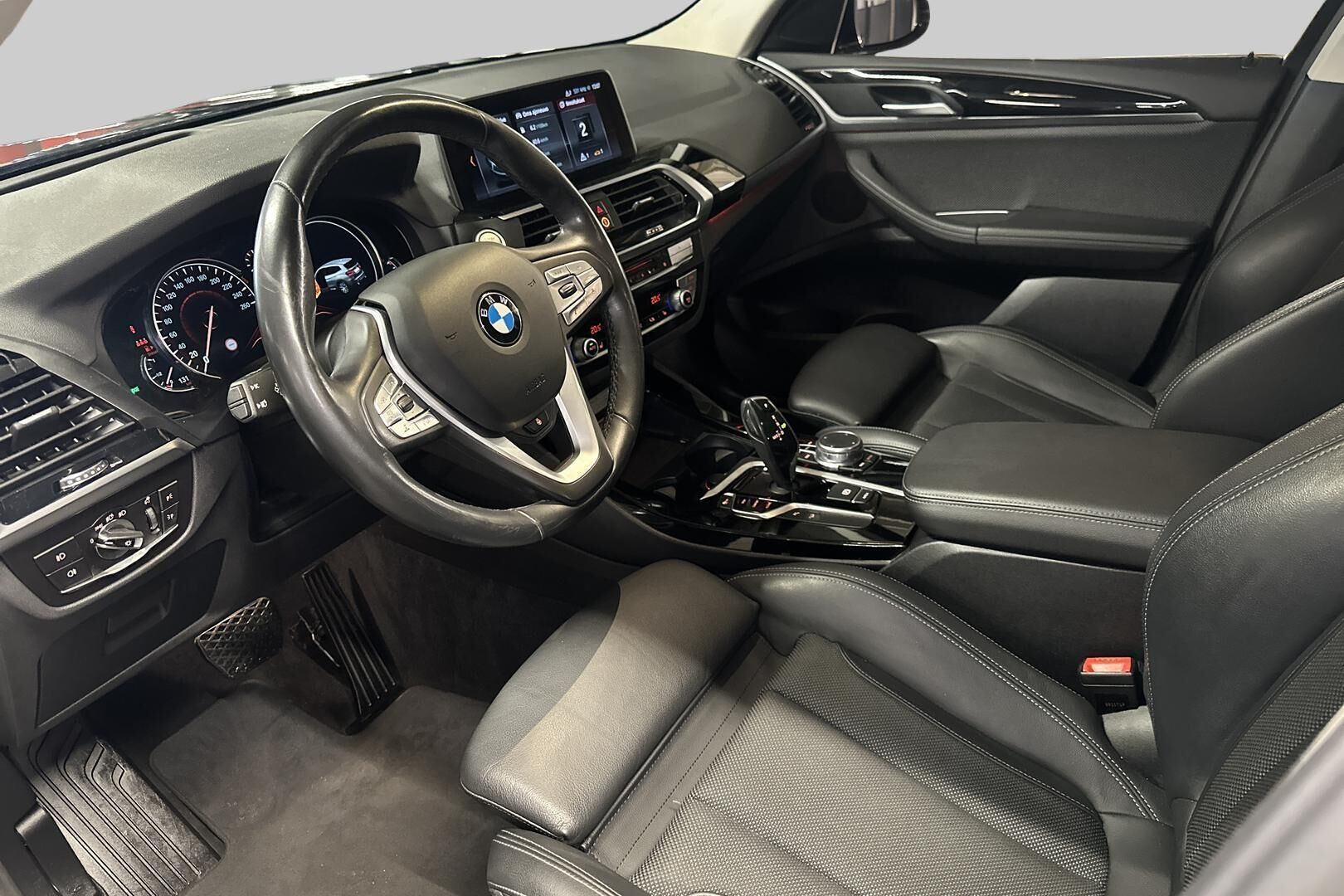 BMW X3 iso kuva 30