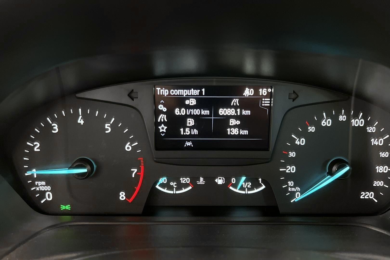 Ford Fiesta iso kuva 14