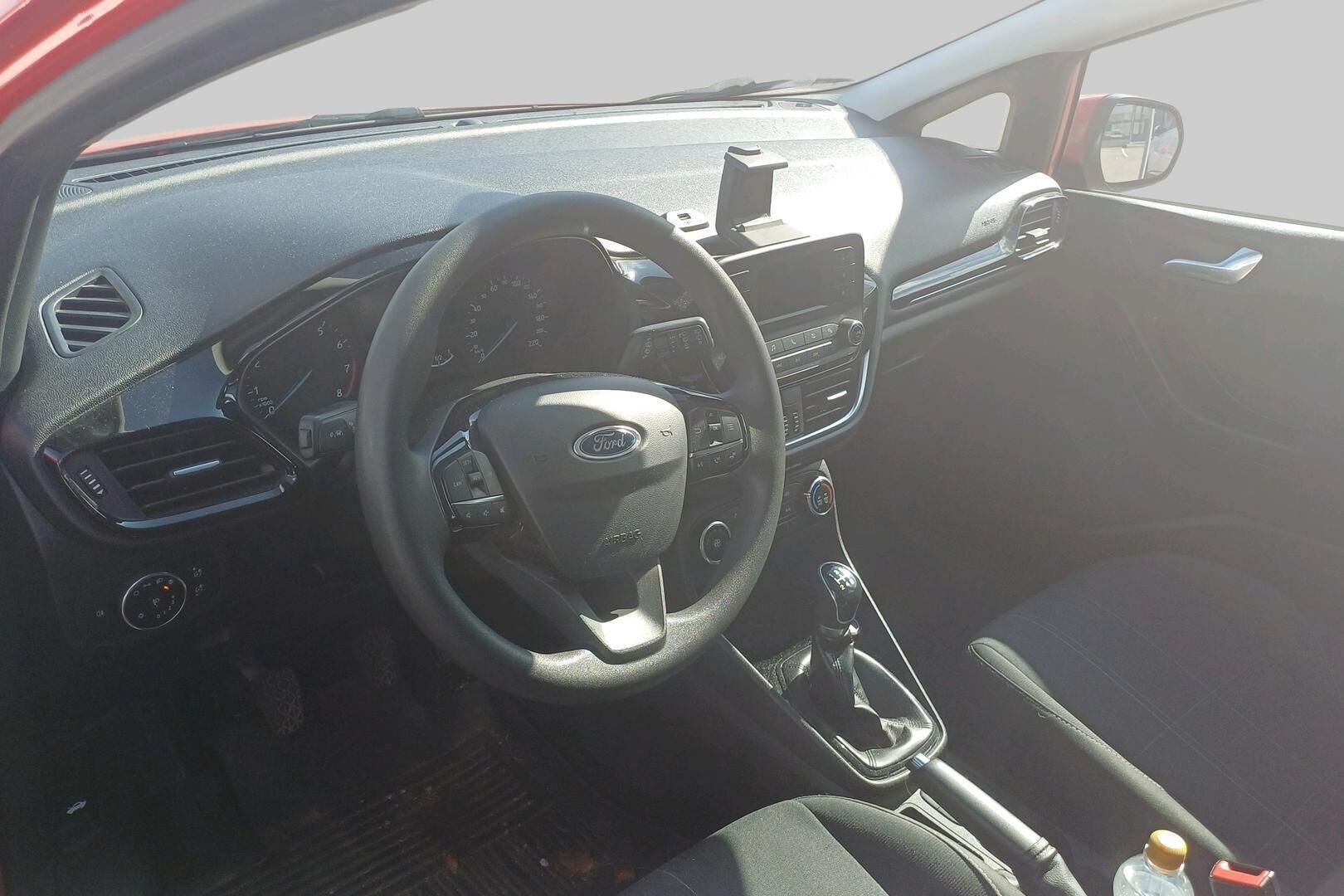 Ford Fiesta iso kuva 2