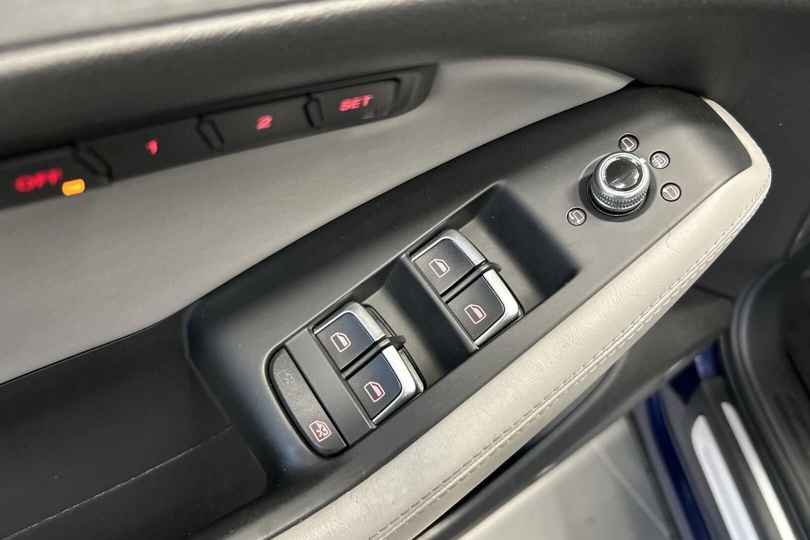 Audi SQ5 iso kuva 17