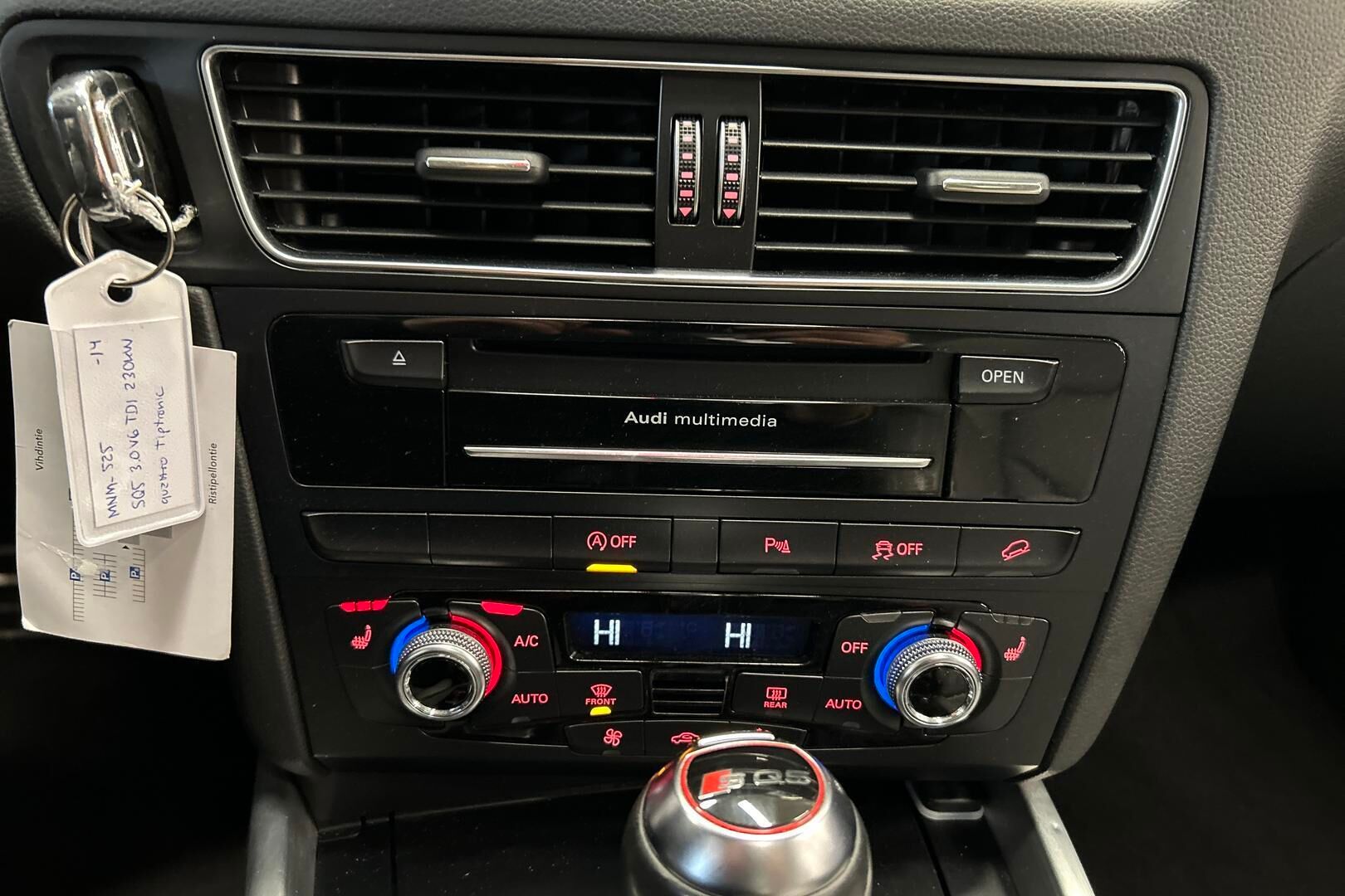 Audi SQ5 iso kuva 16