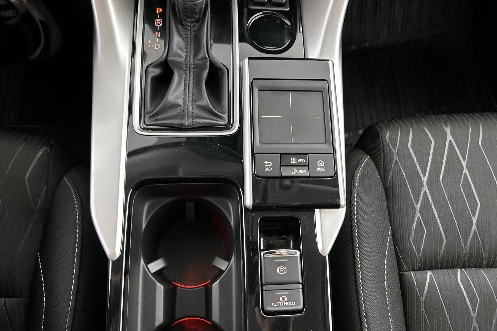 Mitsubishi Eclipse Cross iso kuva 21
