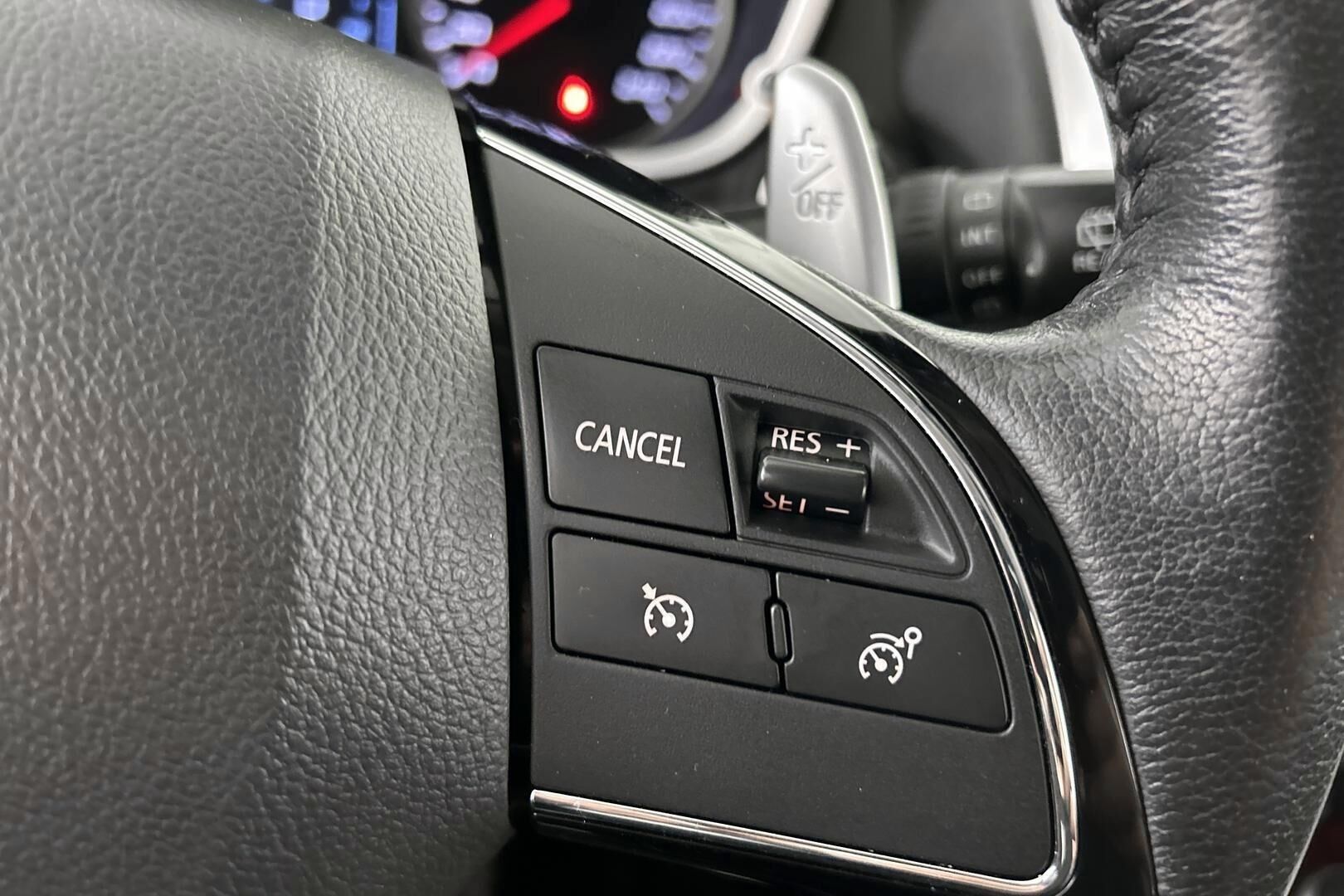 Mitsubishi Eclipse Cross iso kuva 22