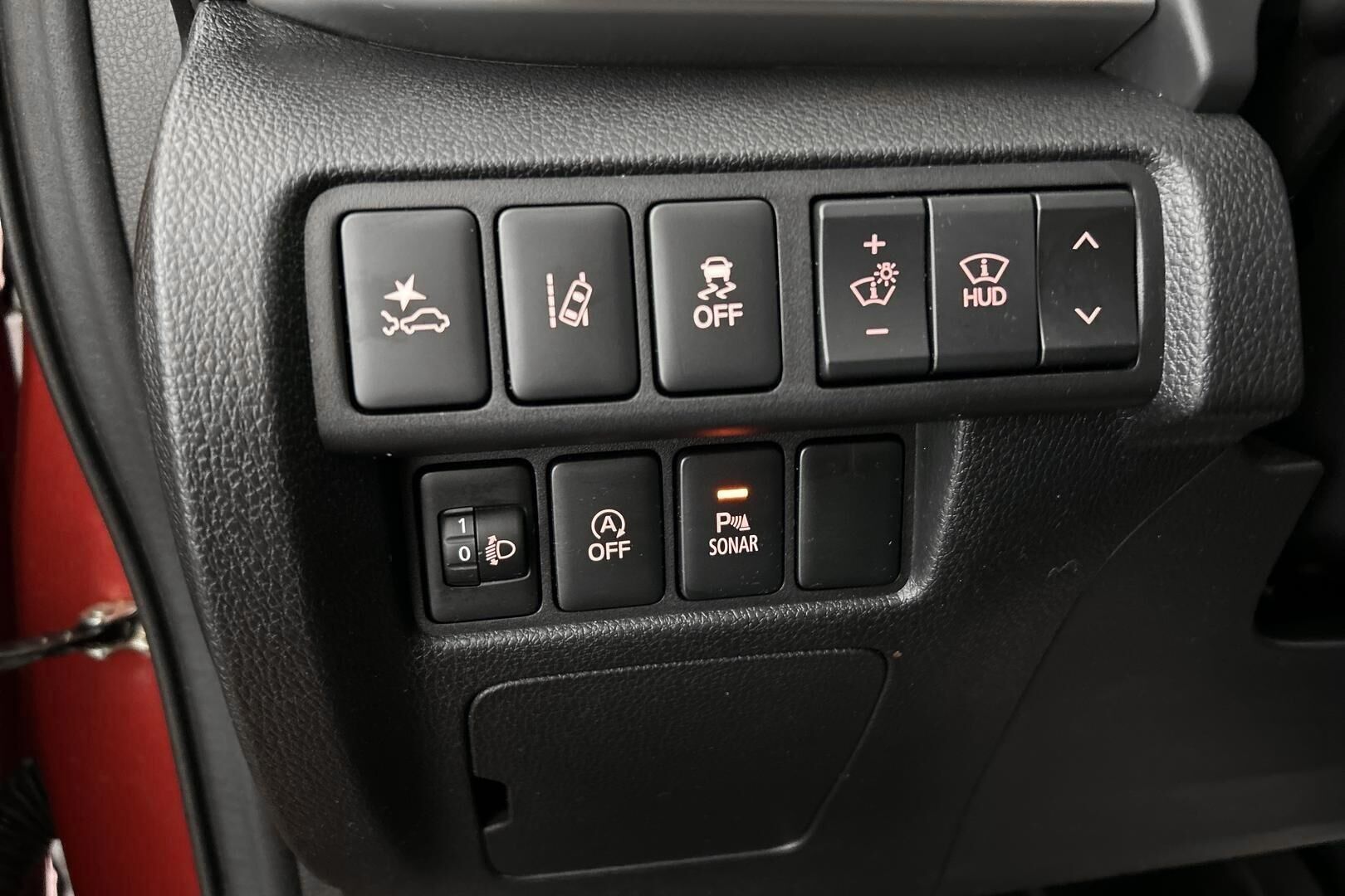 Mitsubishi Eclipse Cross iso kuva 24