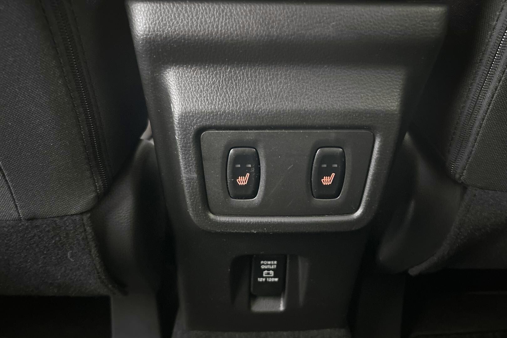 Mitsubishi Eclipse Cross iso kuva 26