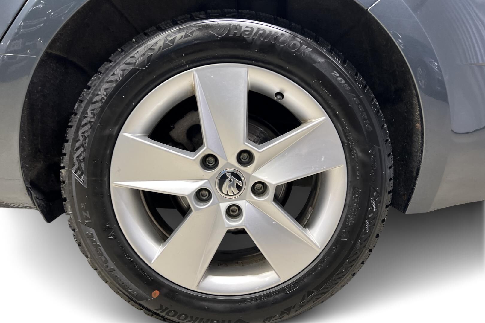 Skoda Octavia iso kuva 13