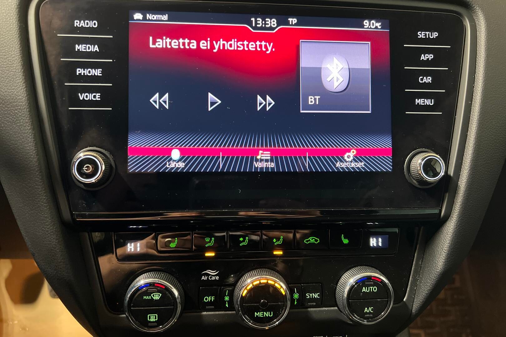 Skoda Octavia iso kuva 15