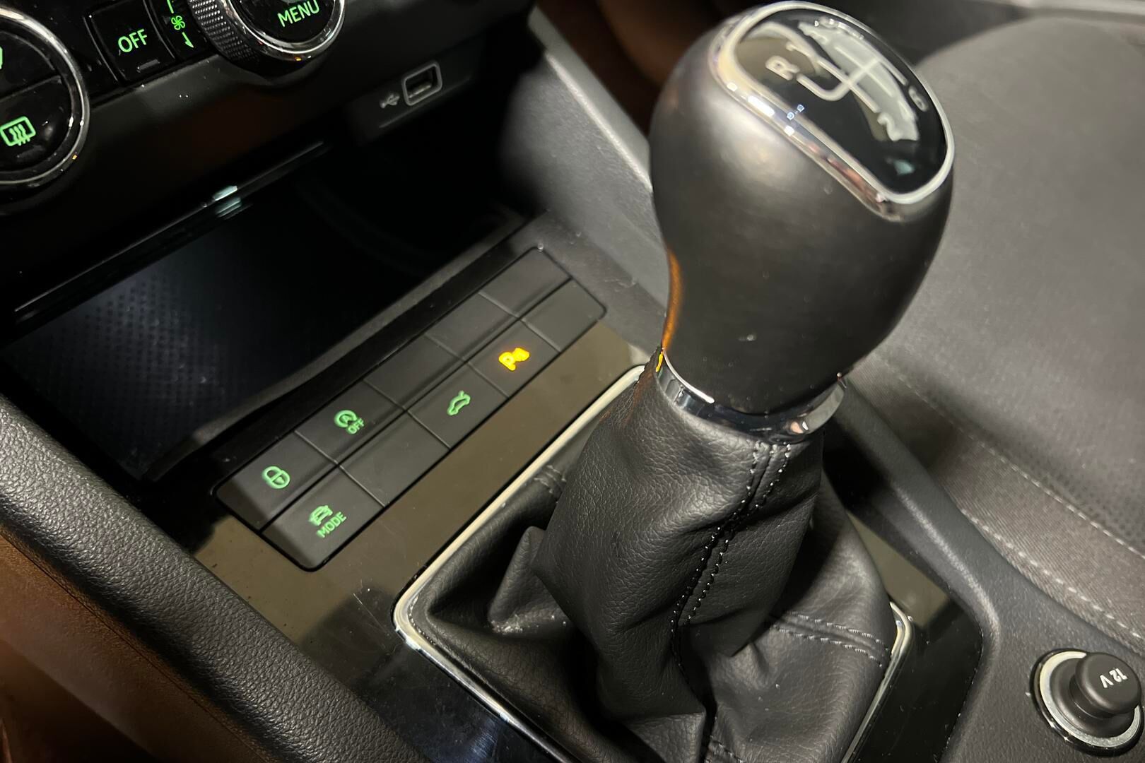 Skoda Octavia iso kuva 16