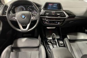 BMW X3 esikatselu 8
