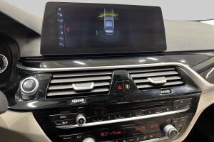 BMW 5-SARJA esikatselu 14