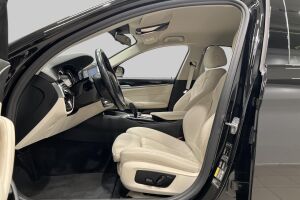 BMW 5-SARJA esikatselu 8