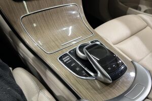 Mercedes-Benz GLC esikatselu 27