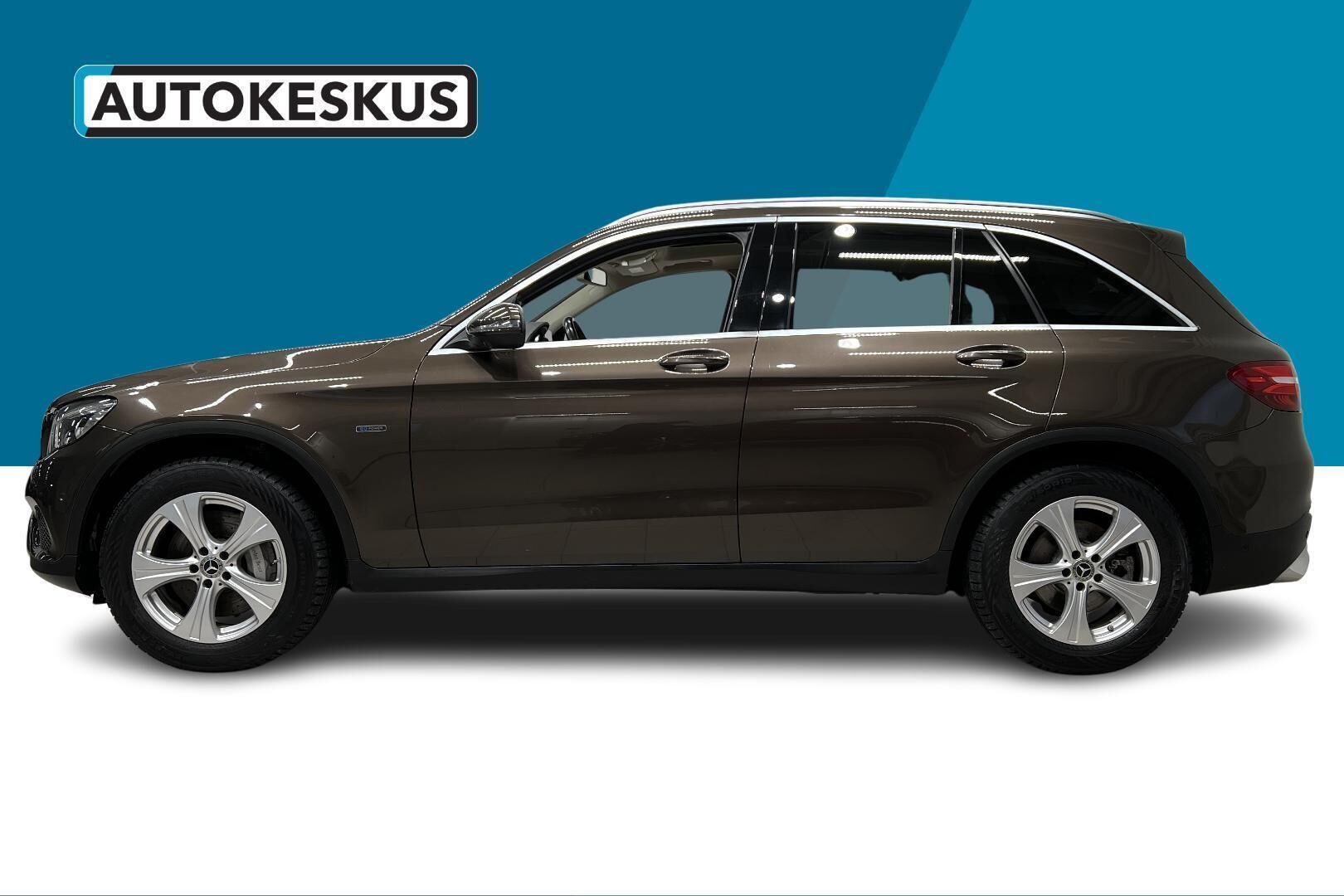 Mercedes-Benz GLC iso kuva 8