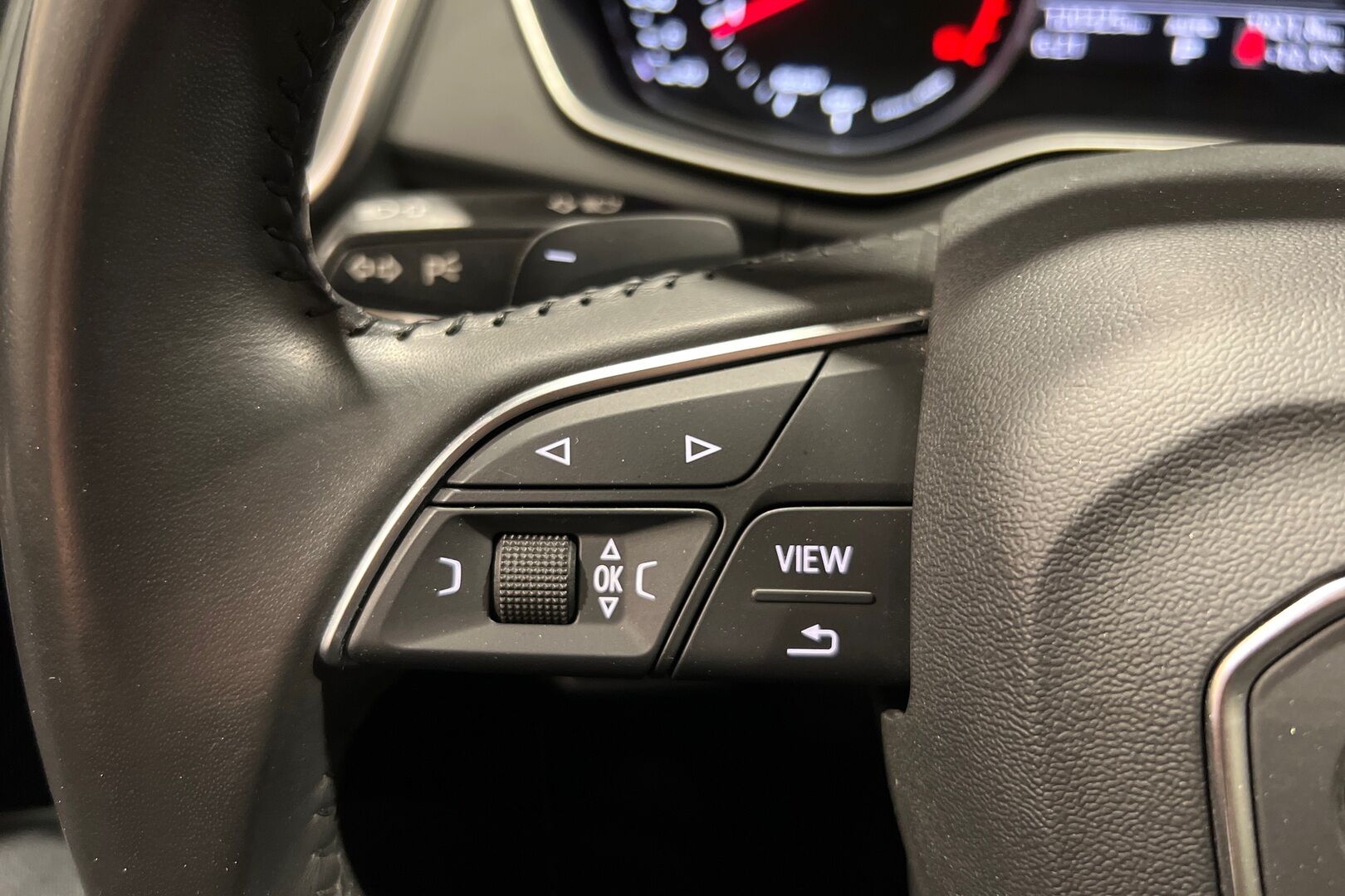 Audi Q5 iso kuva 10