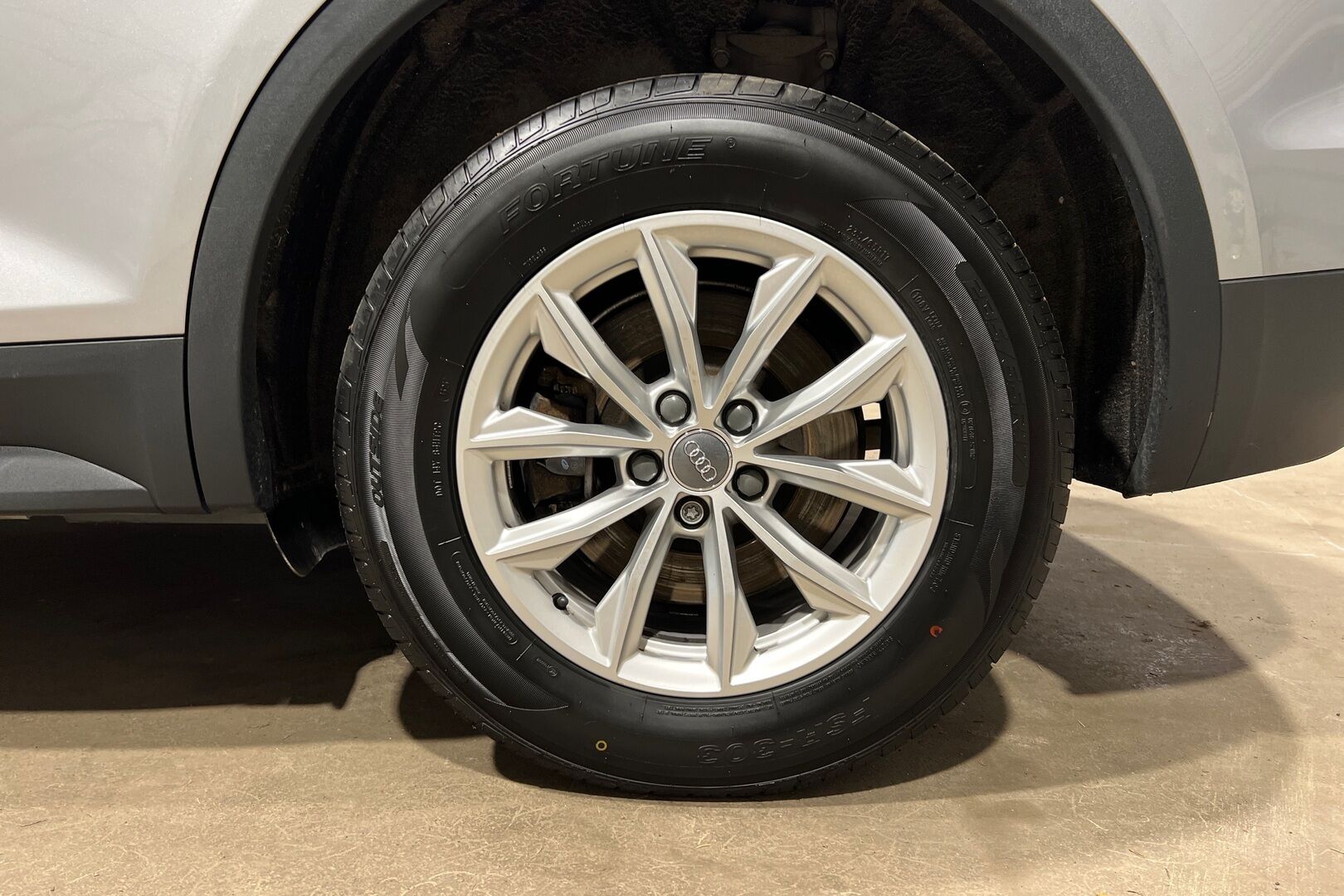 Audi Q5 iso kuva 7
