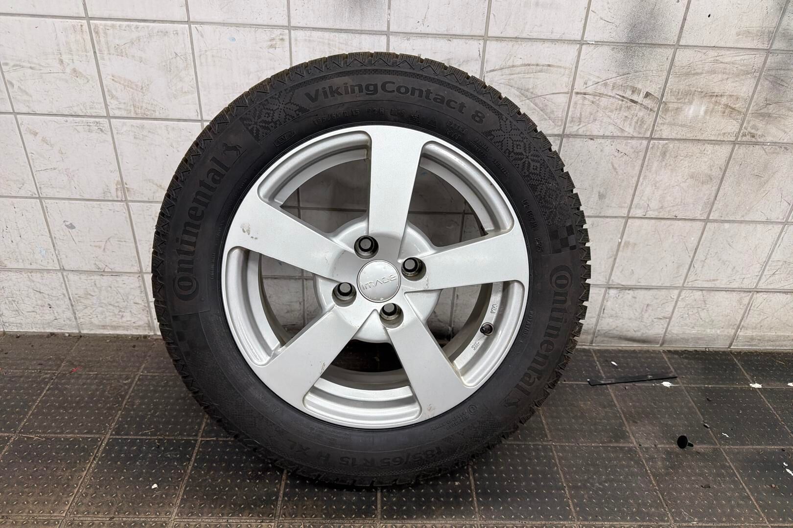 Suzuki Swift iso kuva 14