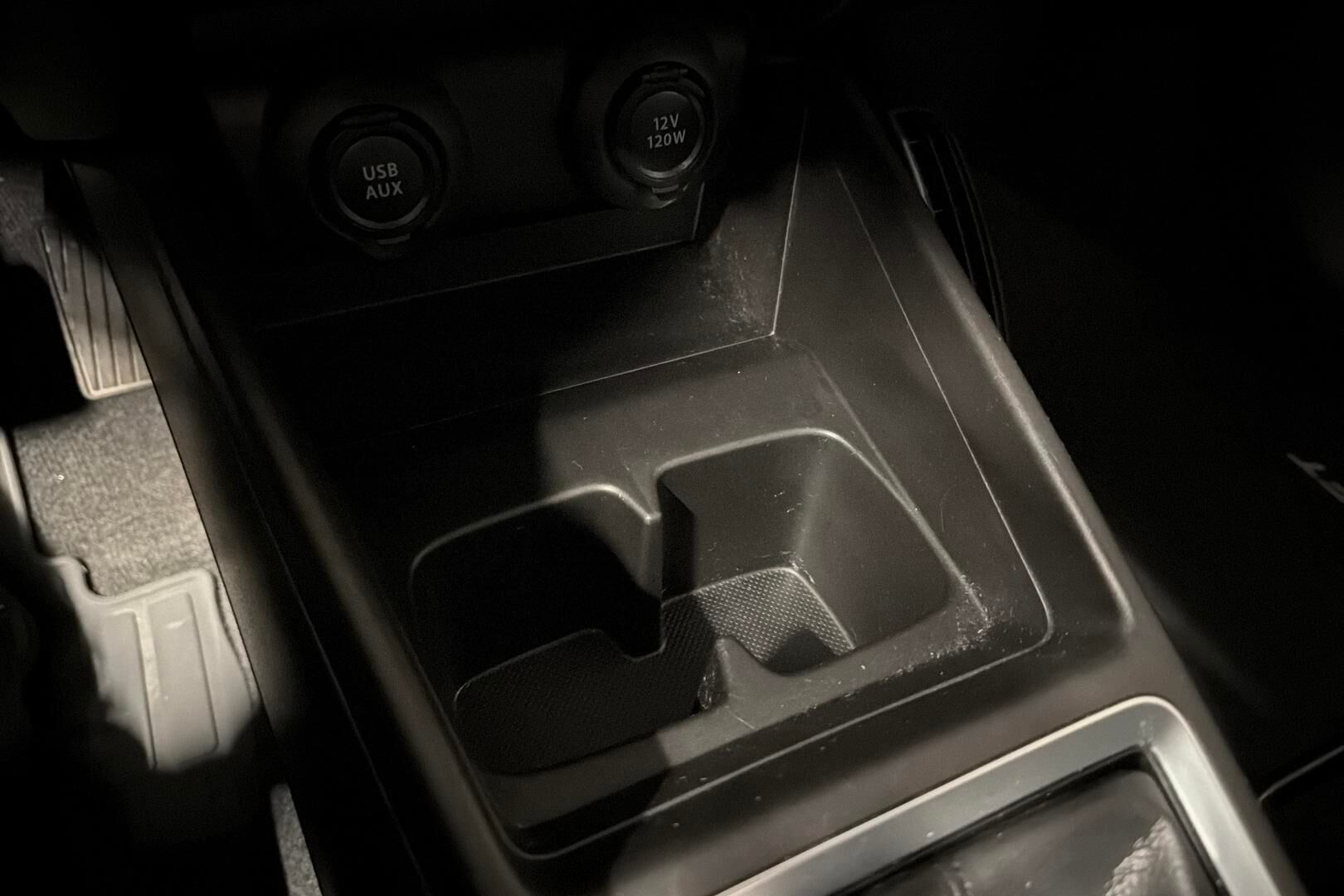 Suzuki Swift iso kuva 30