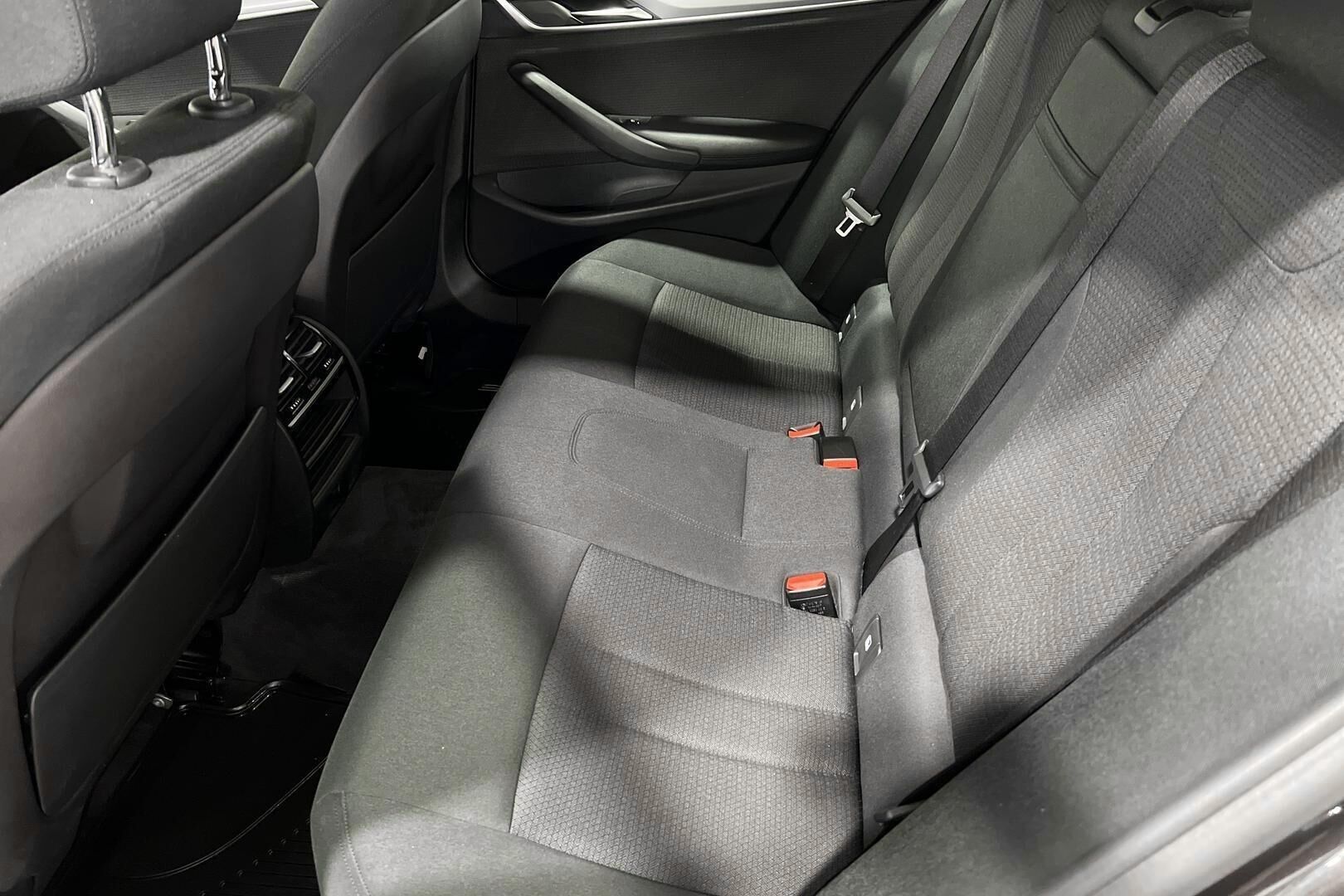 BMW 5-sarja iso kuva 10