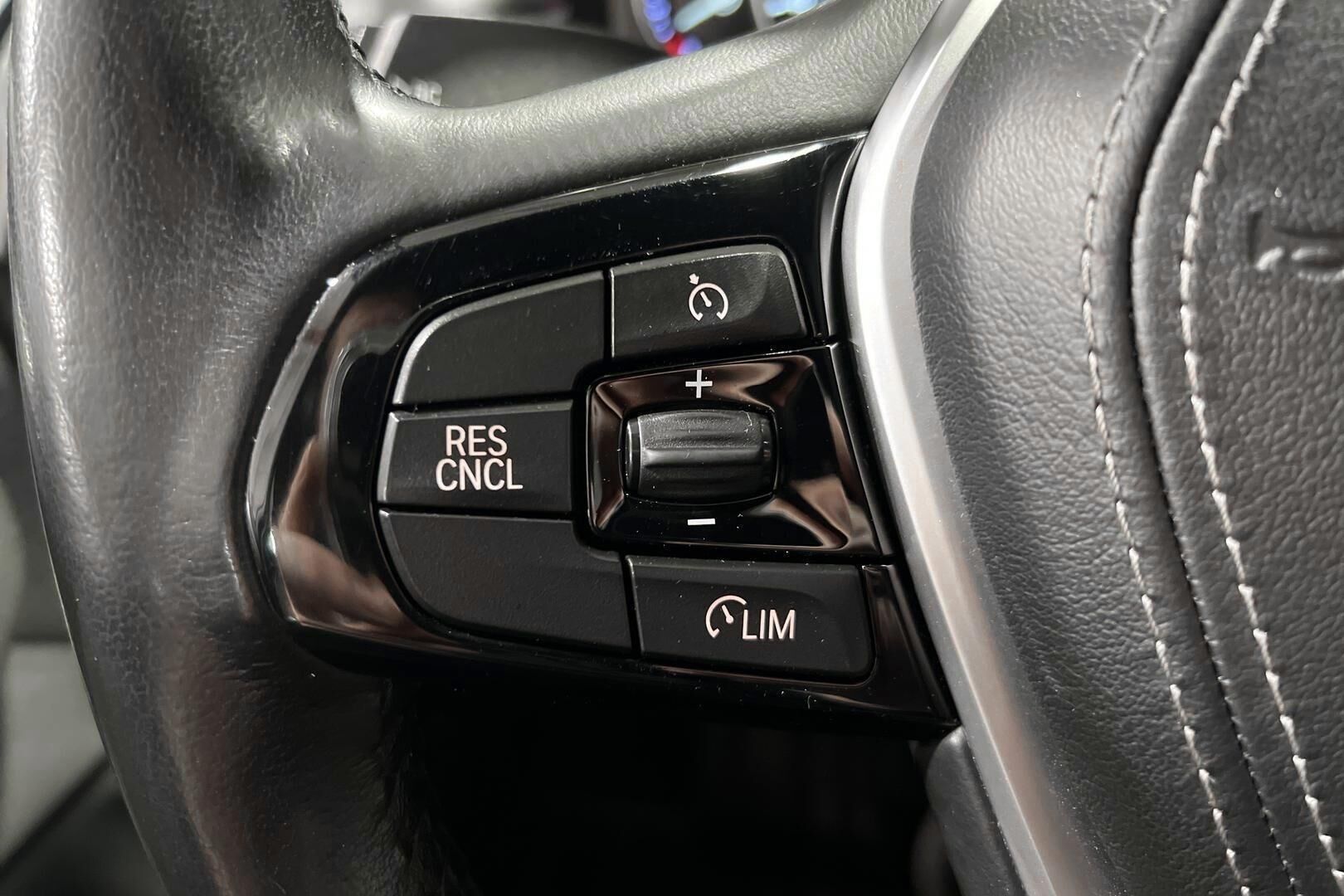 BMW 5-sarja iso kuva 17