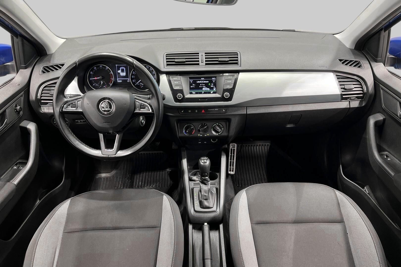 Skoda Fabia iso kuva 11