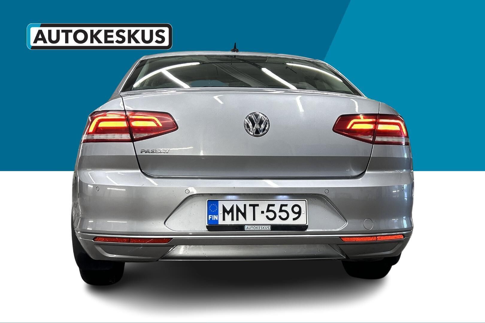 Volkswagen Passat iso kuva 15