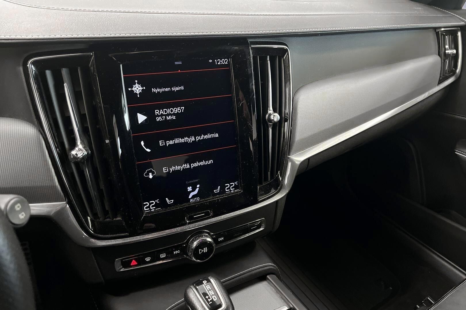Volvo V90 iso kuva 15