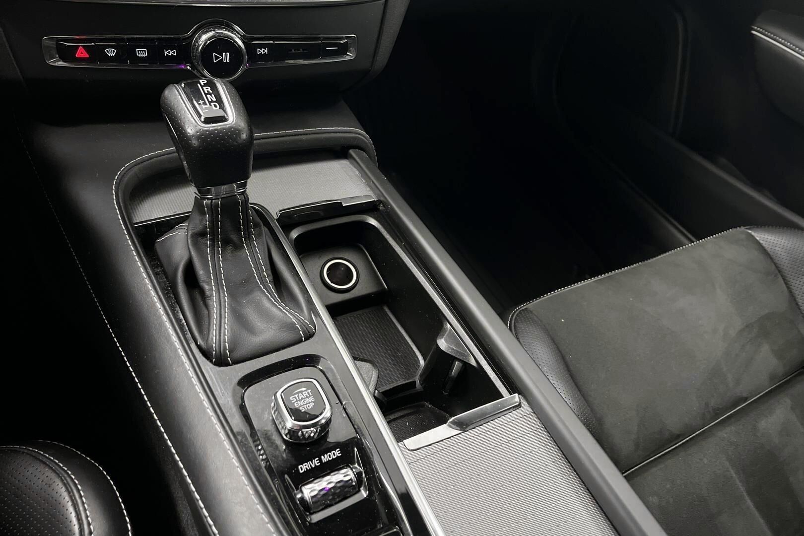 Volvo V90 iso kuva 16