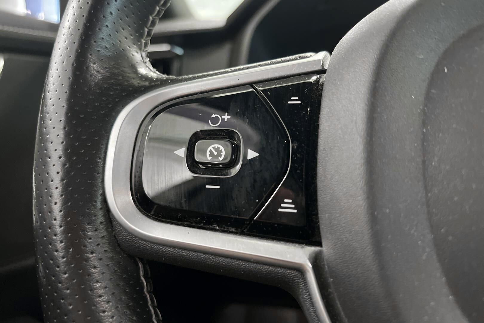 Volvo V90 iso kuva 18