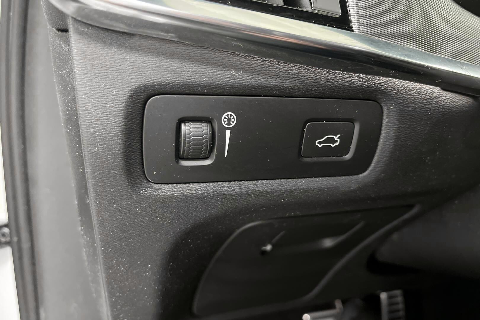 Volvo V90 iso kuva 19
