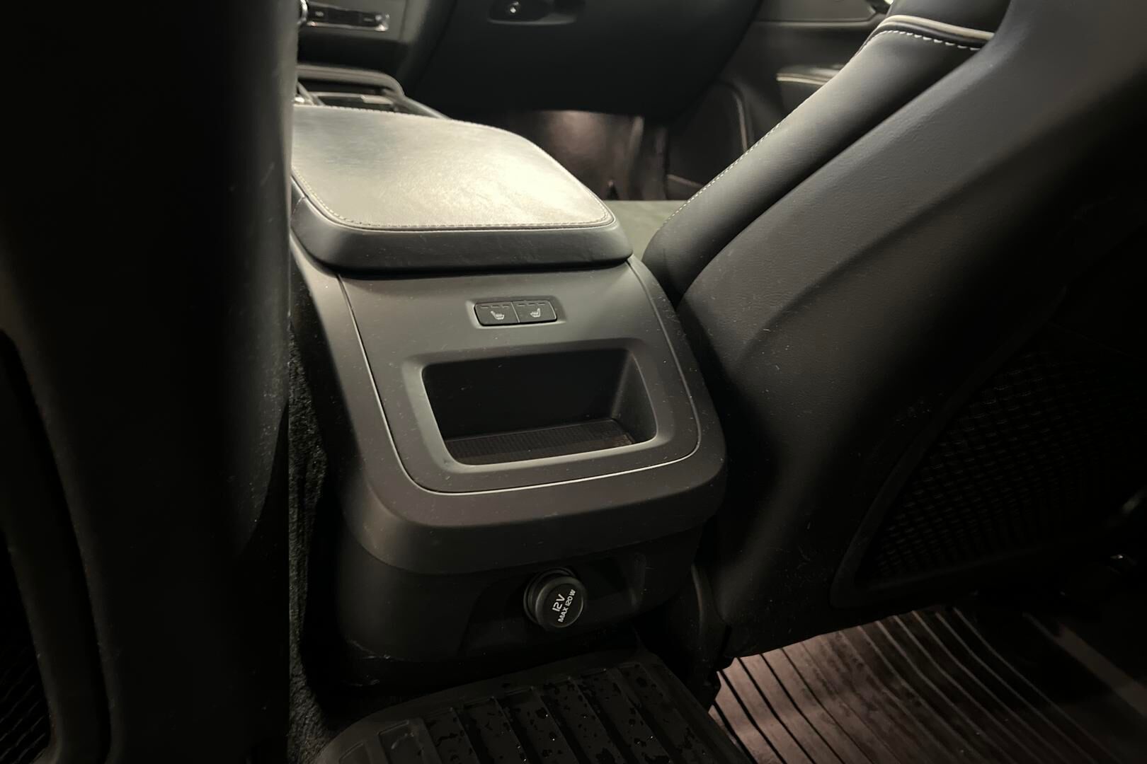 Volvo V90 iso kuva 24