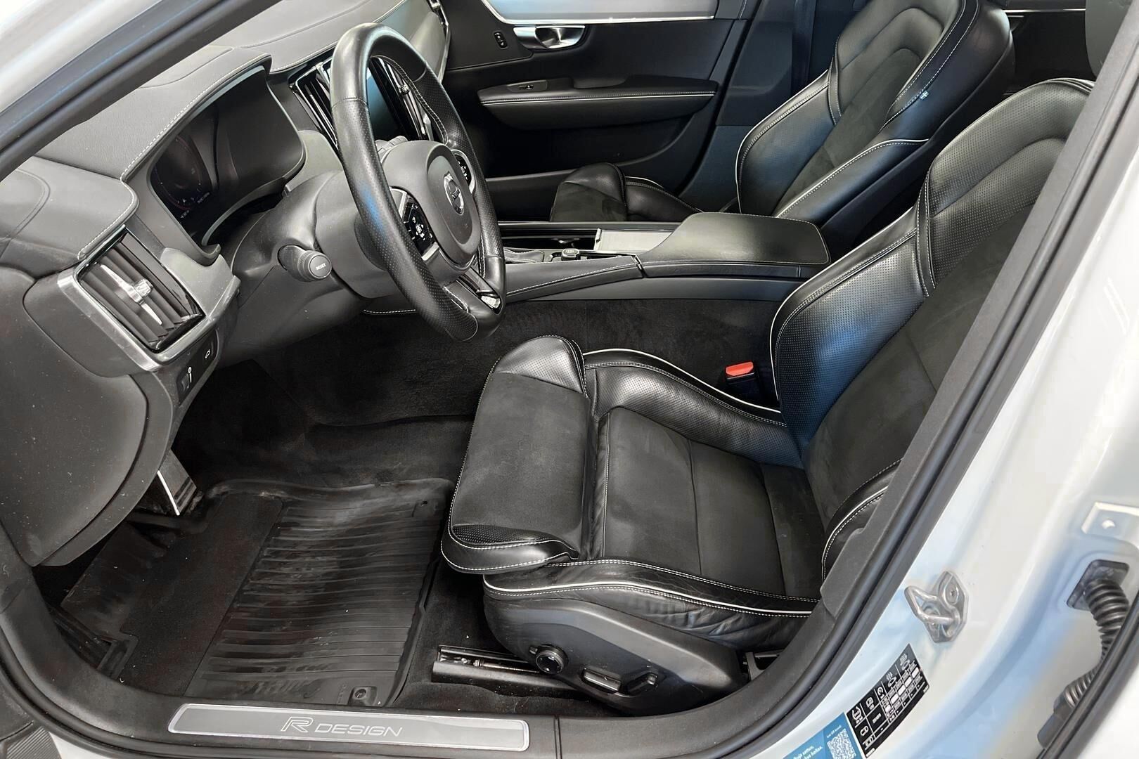Volvo V90 iso kuva 9