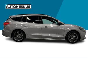 Ford Focus esikatselu 1