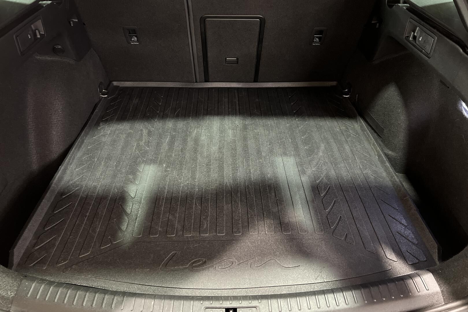 CUPRA Leon Sportstourer iso kuva 13