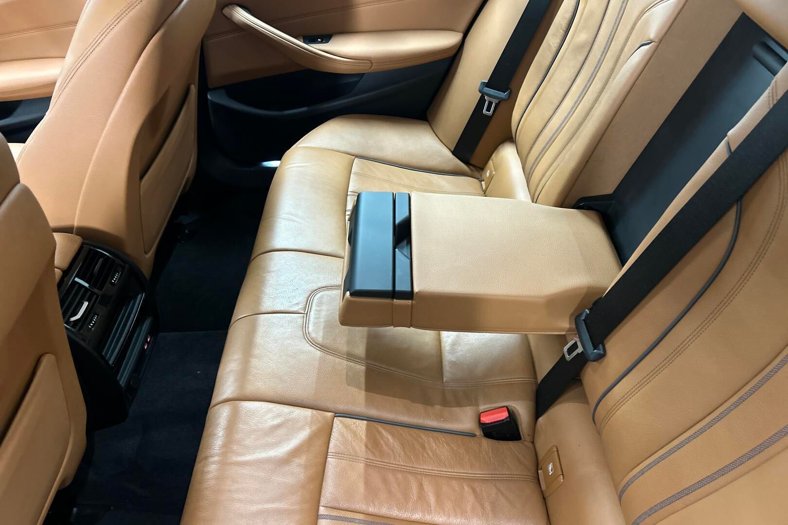 BMW 5-sarja iso kuva 27