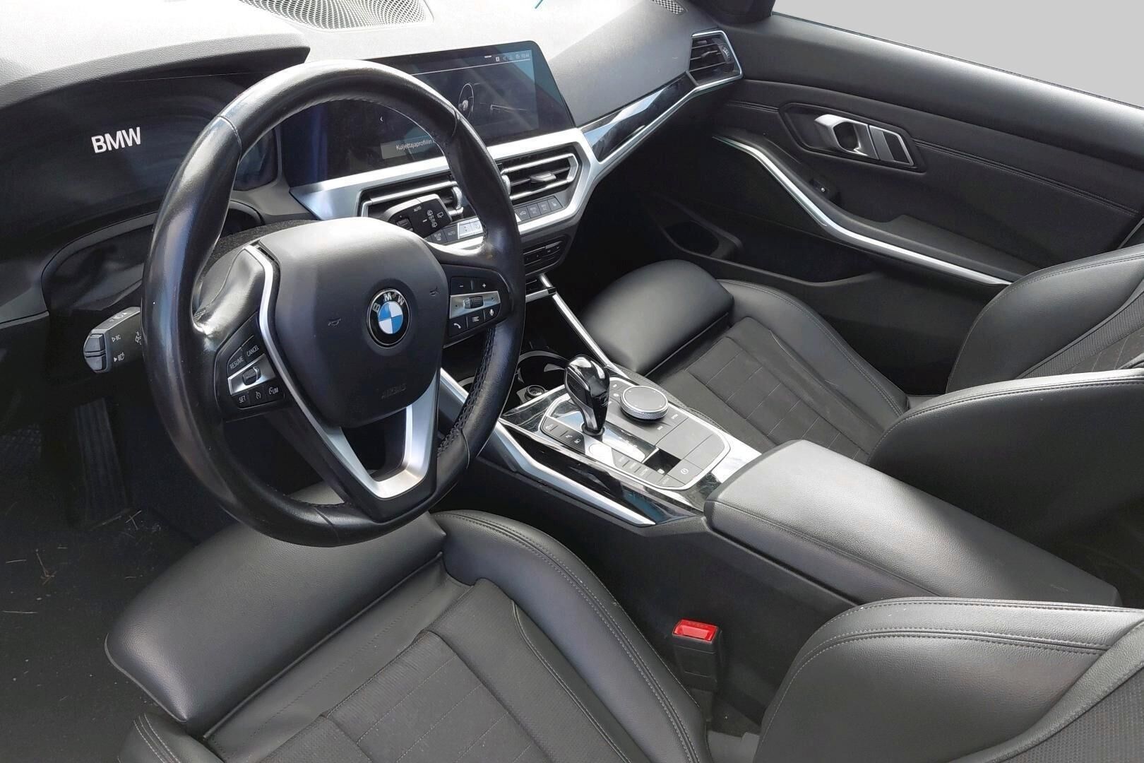BMW 3-sarja iso kuva 2