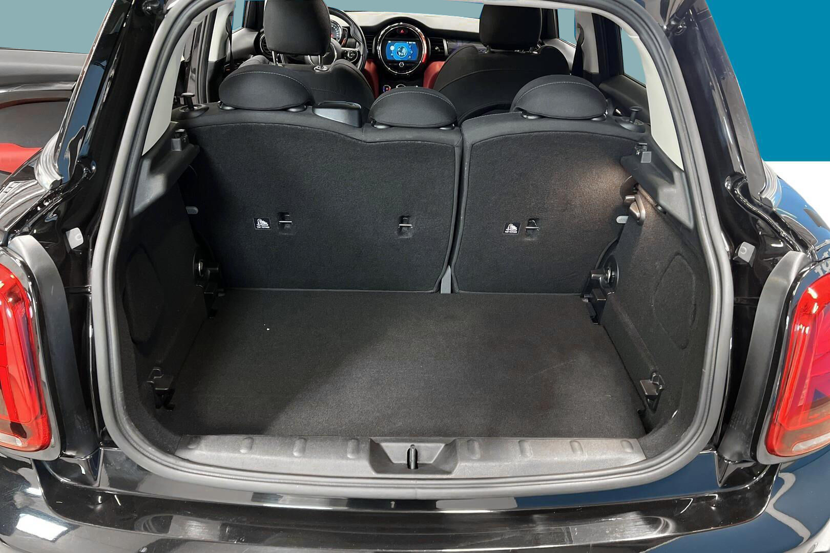 MINI Hatchback iso kuva 9