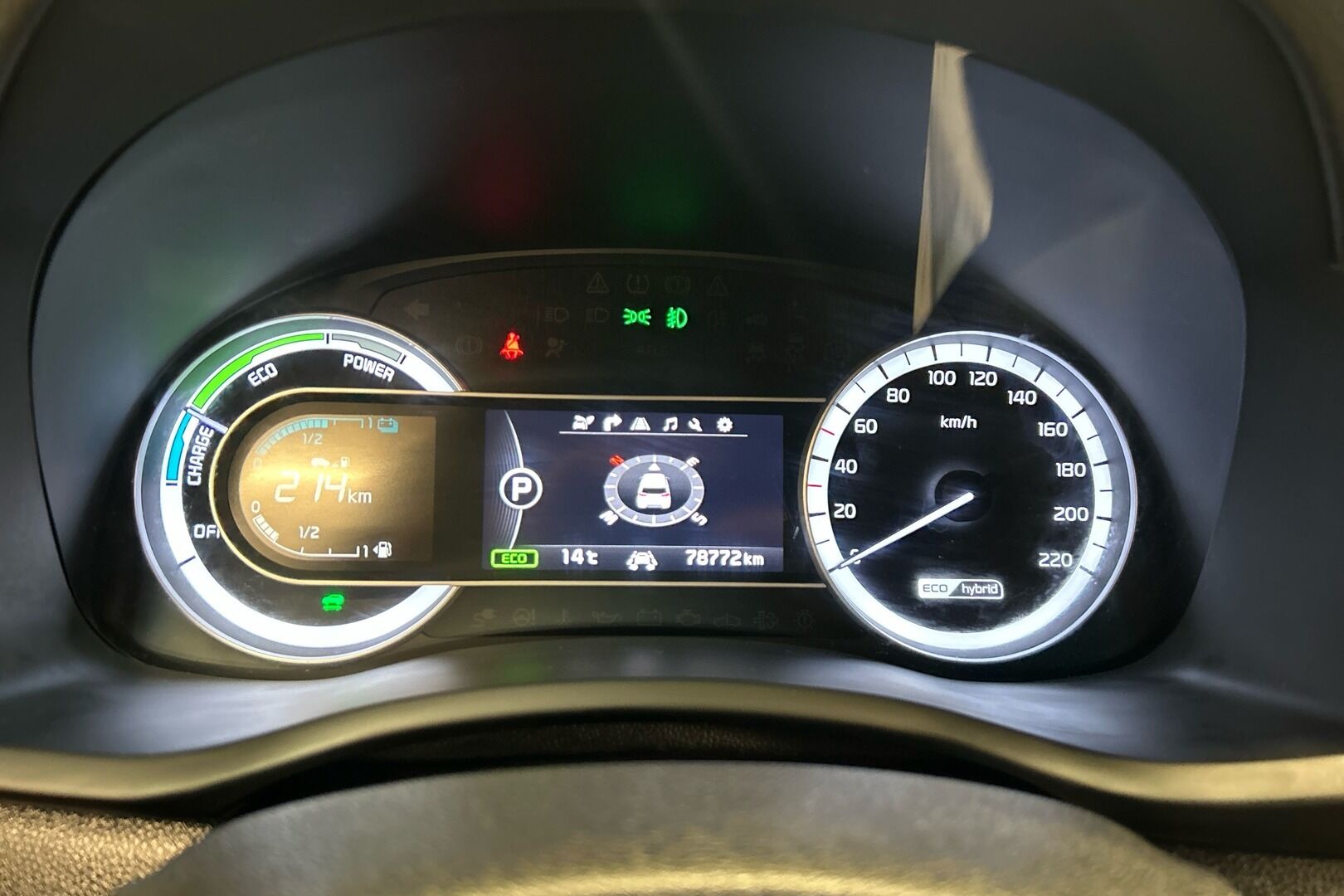 Kia Niro iso kuva 11