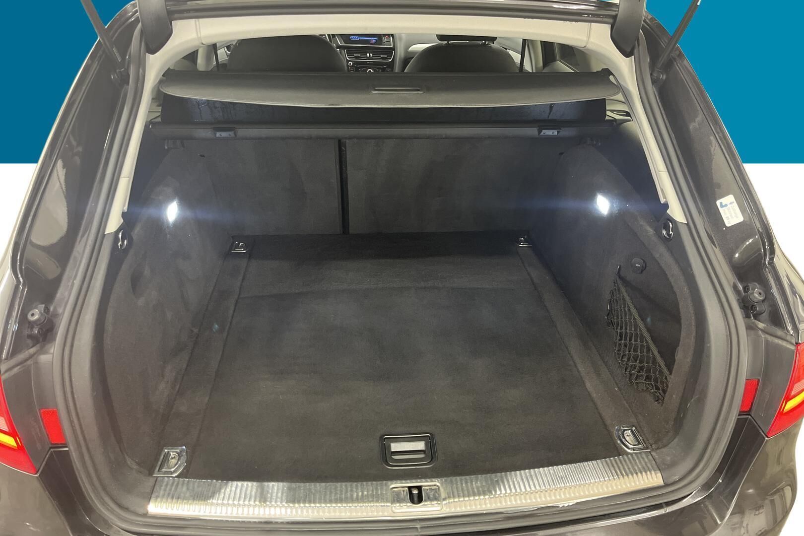 Audi A4 iso kuva 12