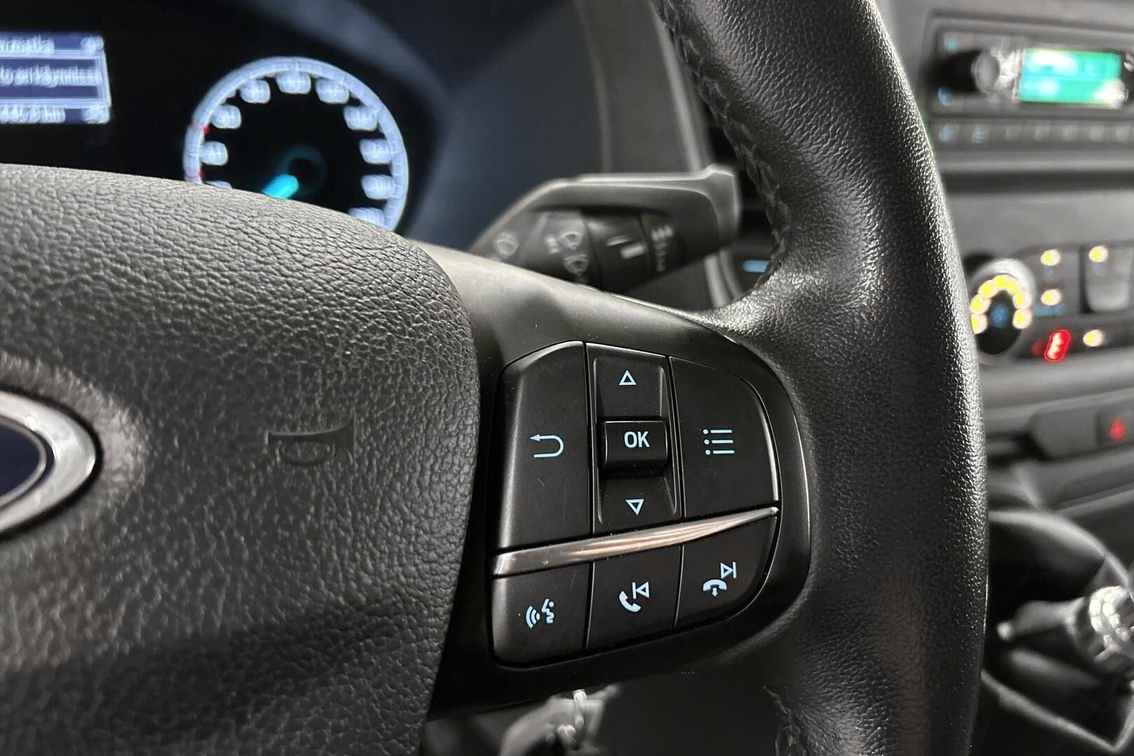 Ford Transit Custom iso kuva 20