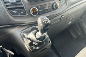 Ford Transit Custom esikatselu 14