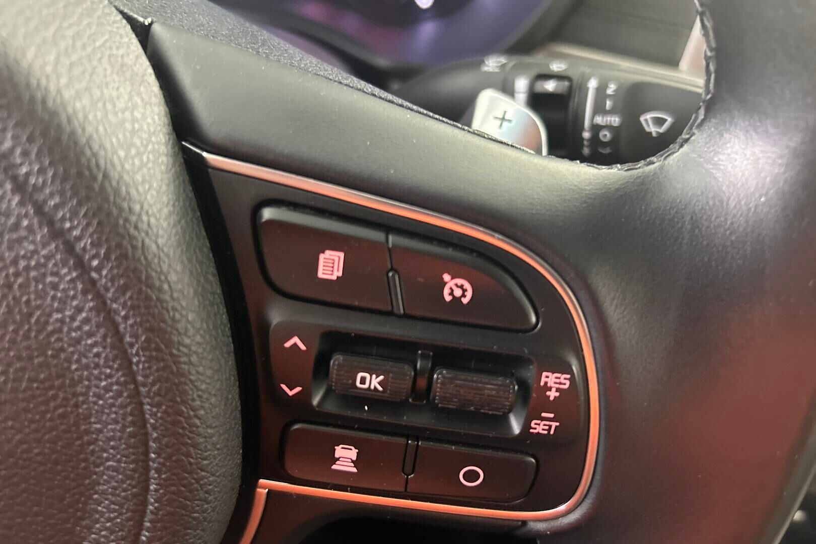 Kia Optima iso kuva 20