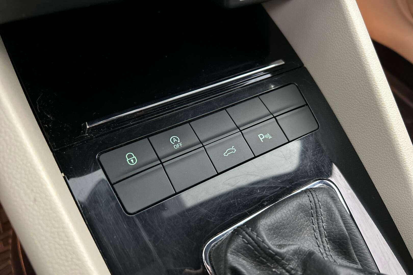 Skoda Octavia iso kuva 29