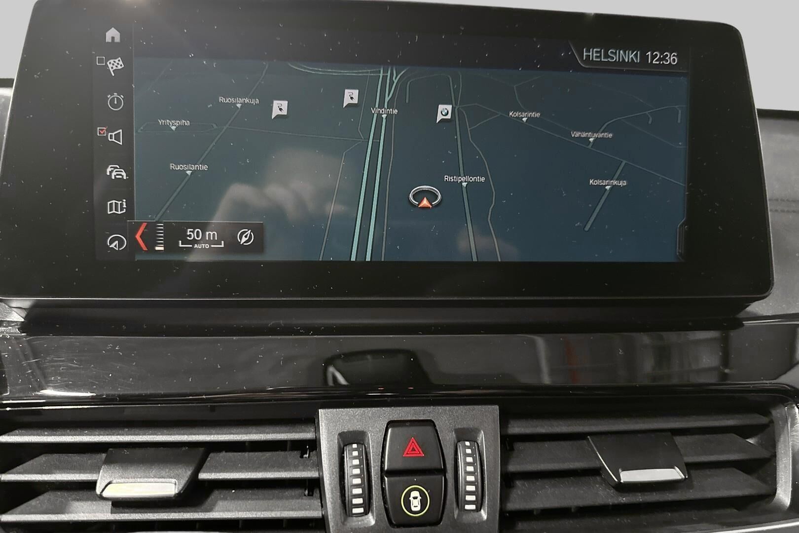 BMW X1 iso kuva 16