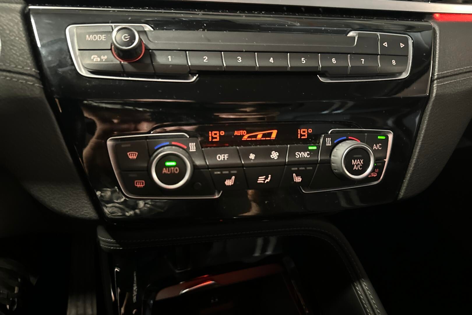 BMW X1 iso kuva 19