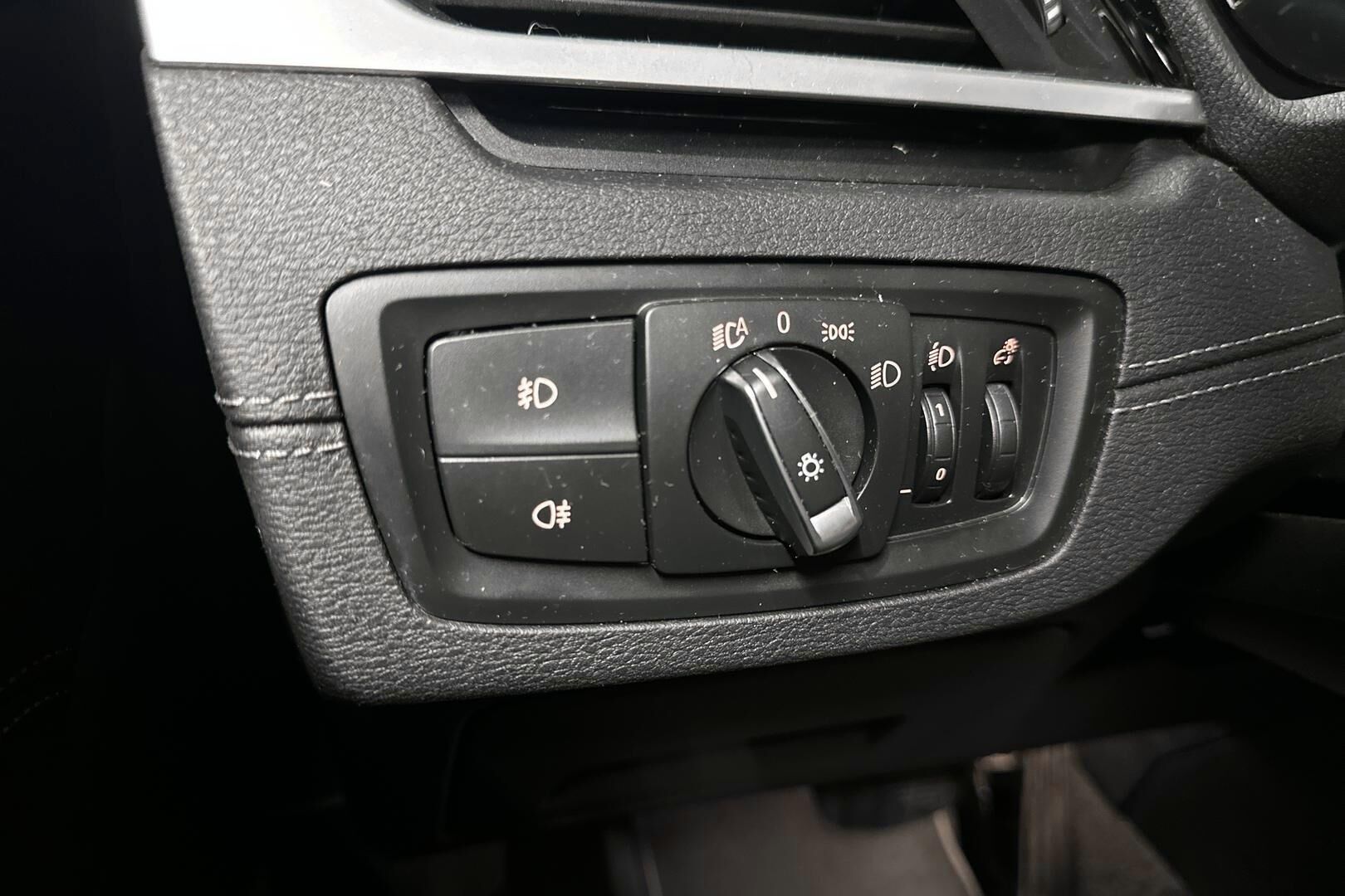 BMW X1 iso kuva 25