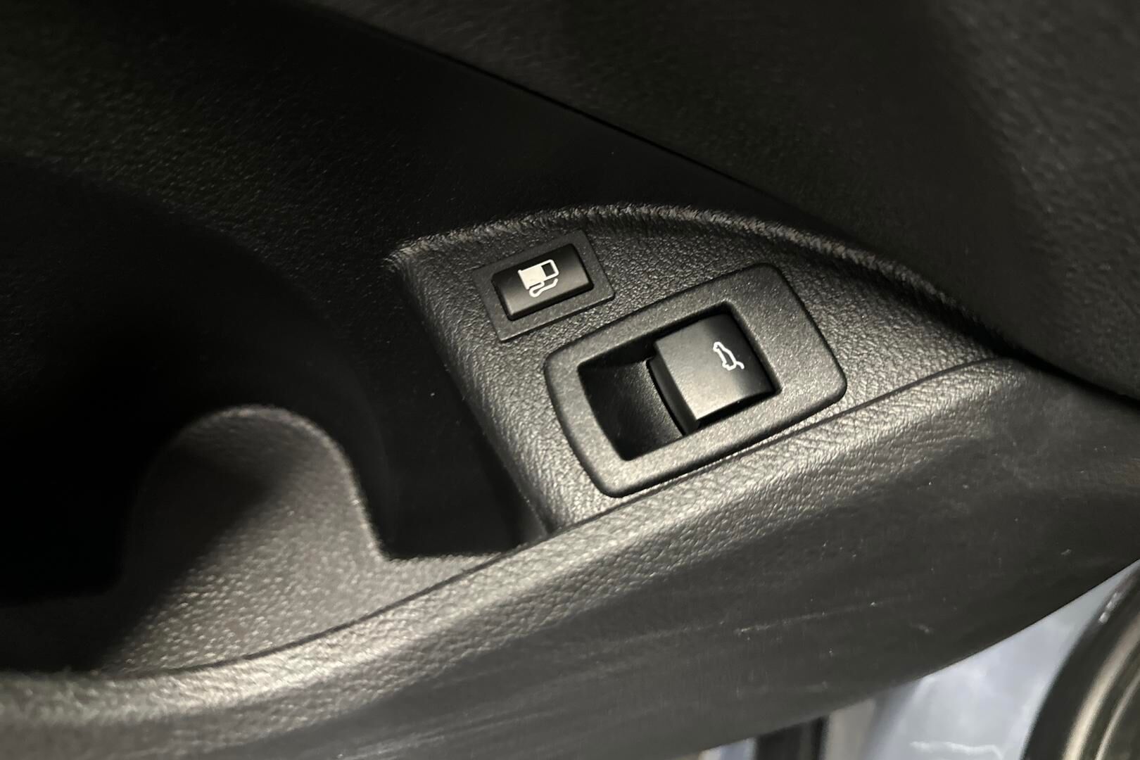 BMW X1 iso kuva 27