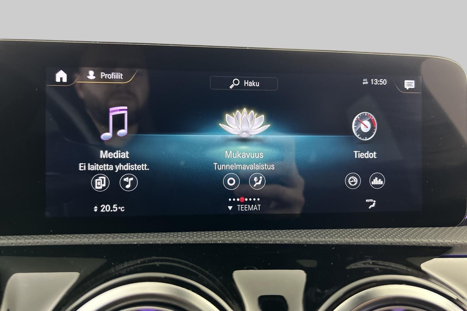 Mercedes-Benz CLA iso kuva 17