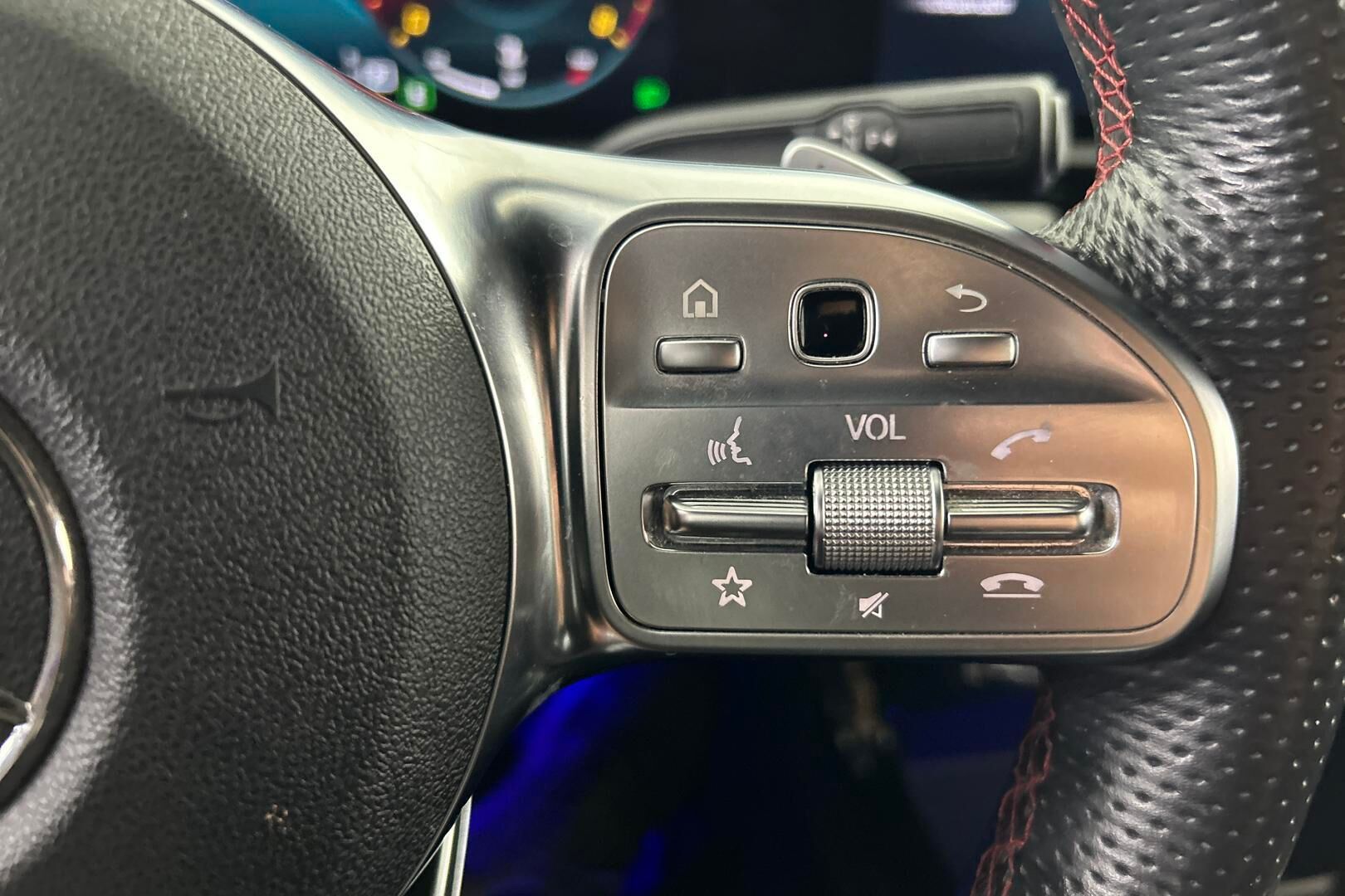 Mercedes-Benz CLA iso kuva 26