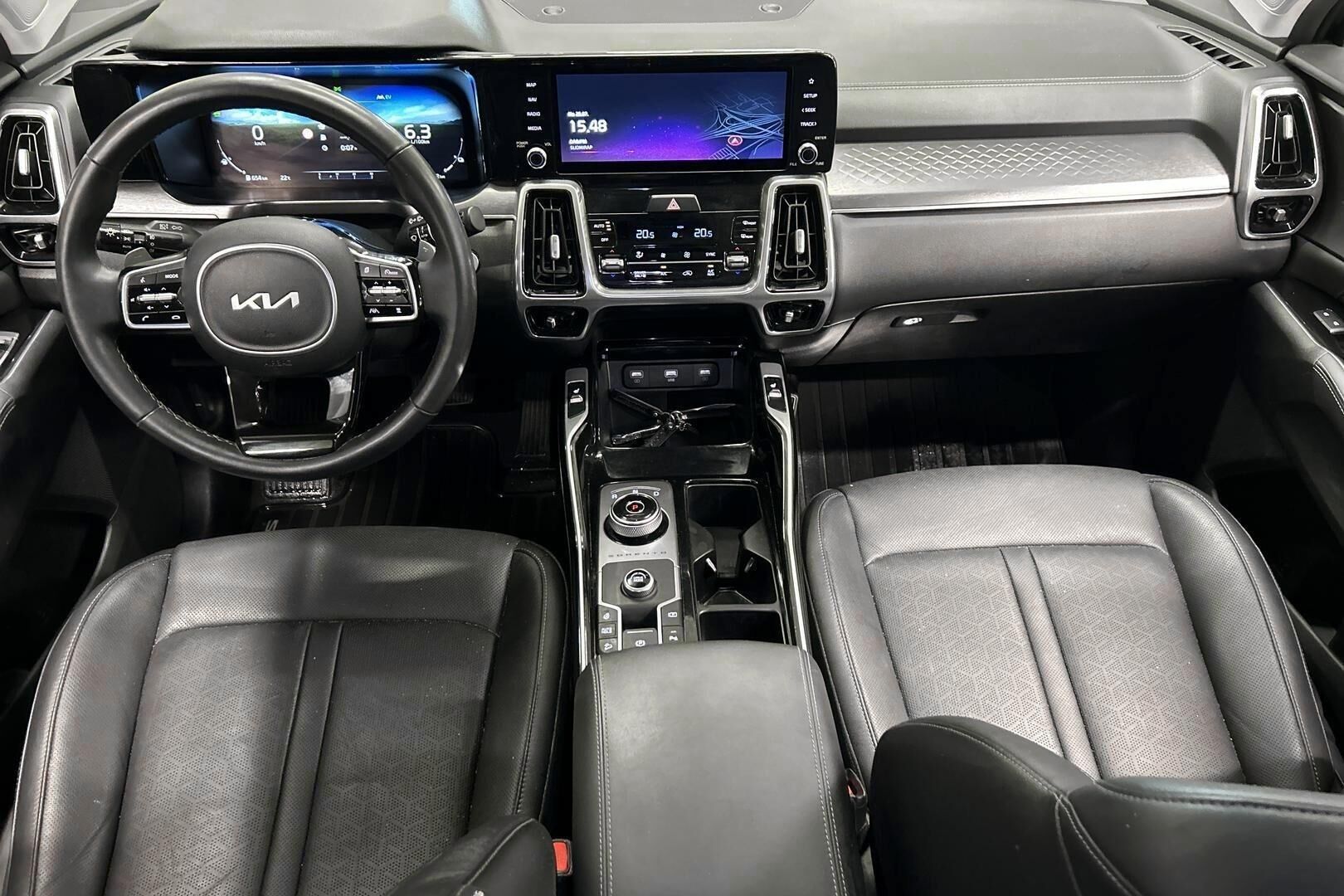 Kia Sorento iso kuva 11