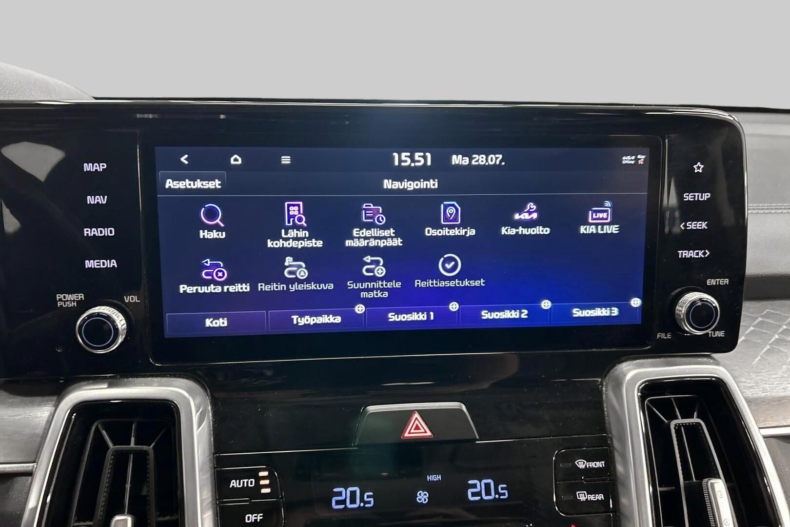 Kia Sorento iso kuva 17